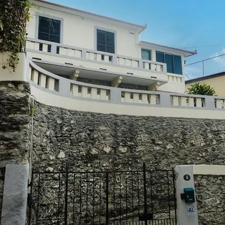 Ferienhaus Guestready - Blissful Getaway In *